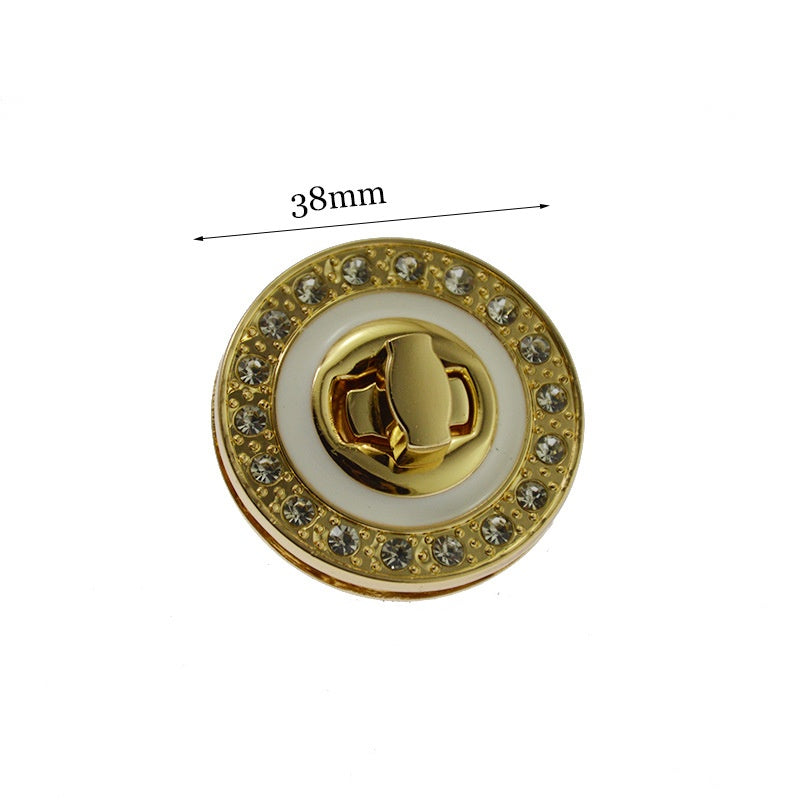 Twist lock -135