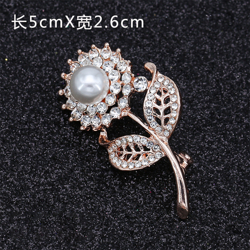 Created Crystal Brooch Fancy Vintage Style Flower Brooch Pin for Women, girls, ladies-200