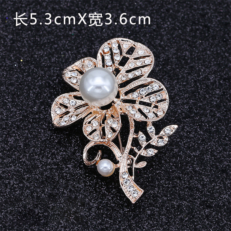 Created Crystal Brooch Fancy Vintage Style Flower Brooch Pin for Women, girls, ladies-200