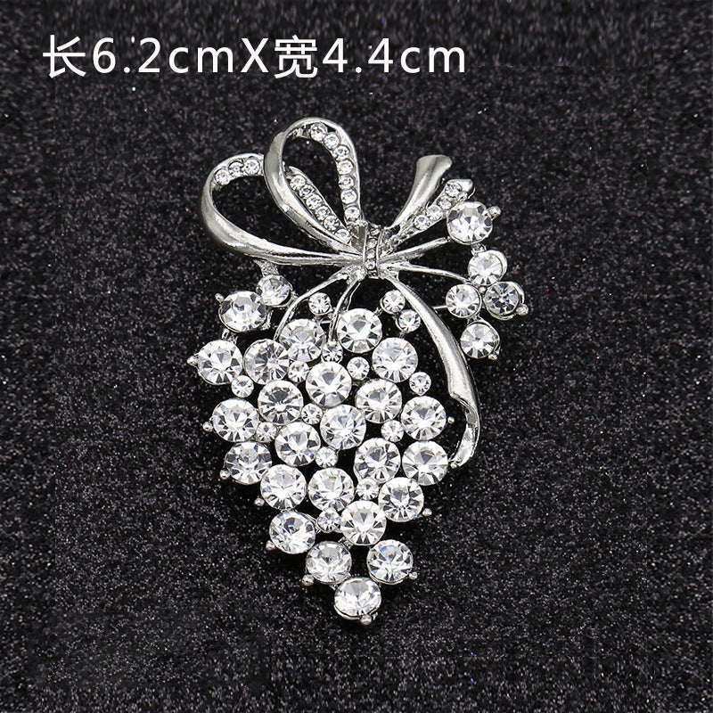 Created Crystal Brooch Fancy Vintage Style Flower Brooch Pin for Women, girls, ladies-200