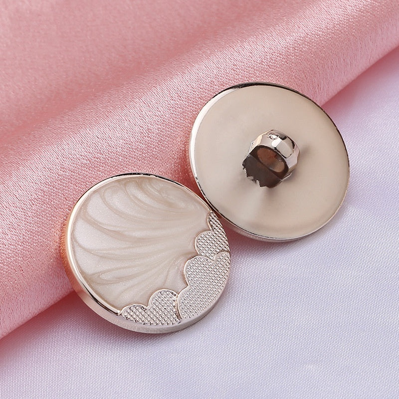 In Stock Wholesale Round Retro Hollow Shank Button Metal Buttons for Clothes-206