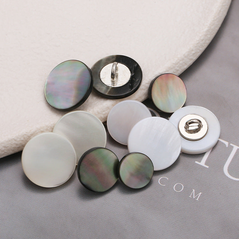 Wholesale Tarot Shell Black Disc Shell Hand-sewn Natural Shell Buttons For Cardigan Shirt Knitted Shirt-224