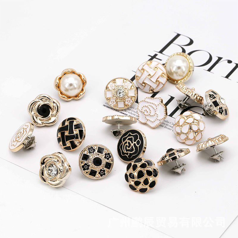 Excellent quality fancy gold flower metal sewing button for garment -225
