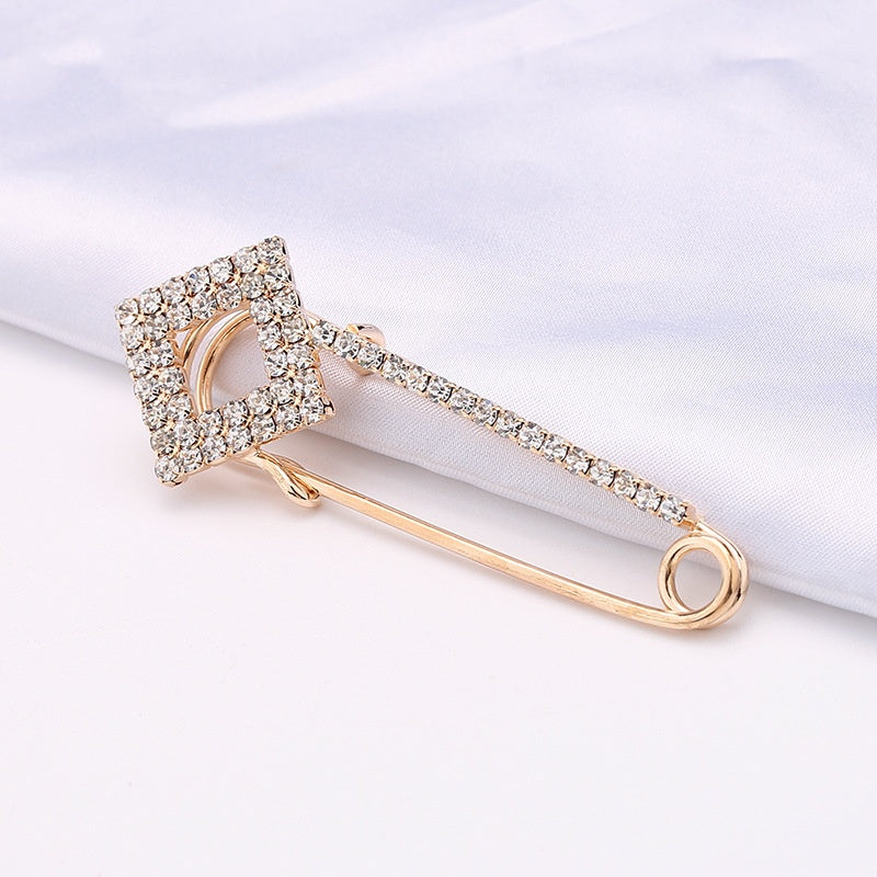 High Quality New Design Custom Beautiful Fashion Brooches Set and Pins Women Handmade-278