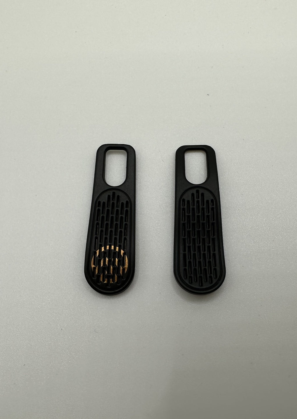 Custom Zip Puller Garment Metal Zipper Puller Slider Head Puller Zipper Custom Logo Bag Zipper
