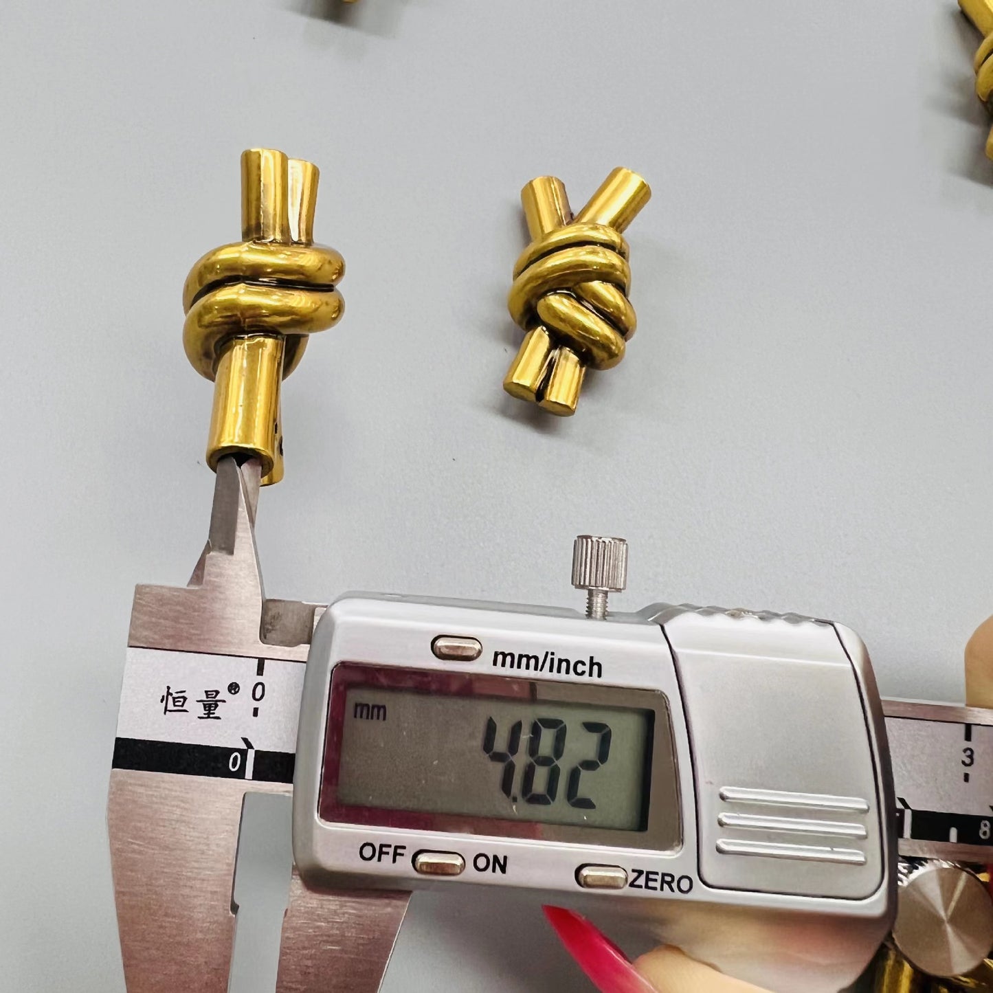 Bag lock-4