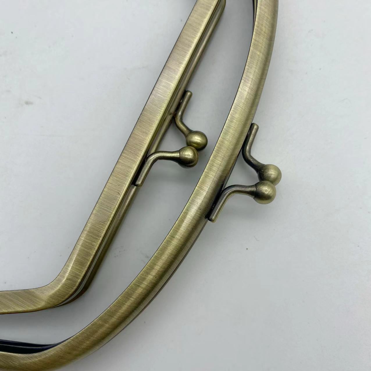 New Design Hot Sale Double Closure Purse Frame Brush Brass Color Coin Purse Wallet Metal Purse Frame Japan Hot Sale Frame-63
