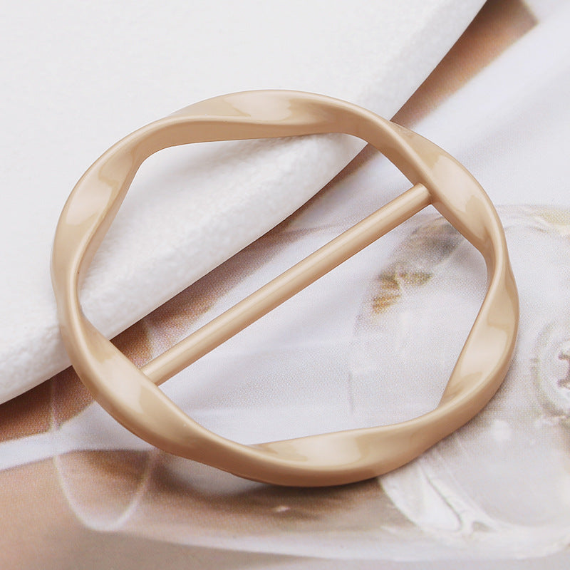 Hot Selling Simple Fashion Round Metal Silk Scarf Buckle Women Adjustment T-shirt with Knot Buckle-84