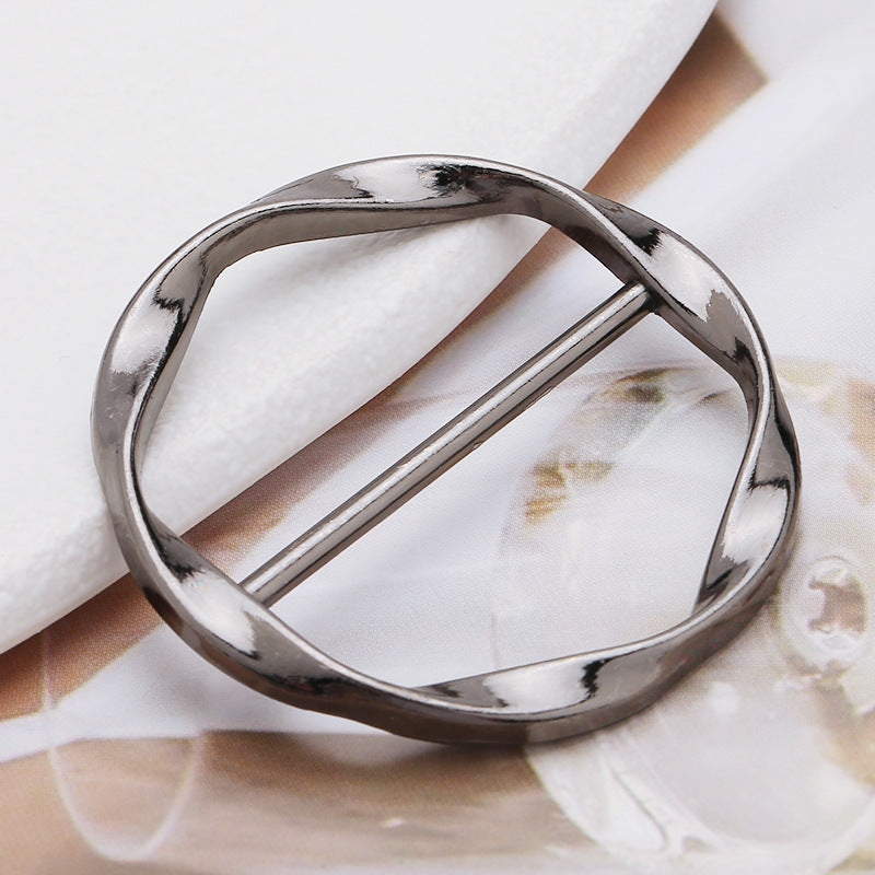 Hot Selling Simple Fashion Round Metal Silk Scarf Buckle Women Adjustment T-shirt with Knot Buckle-84